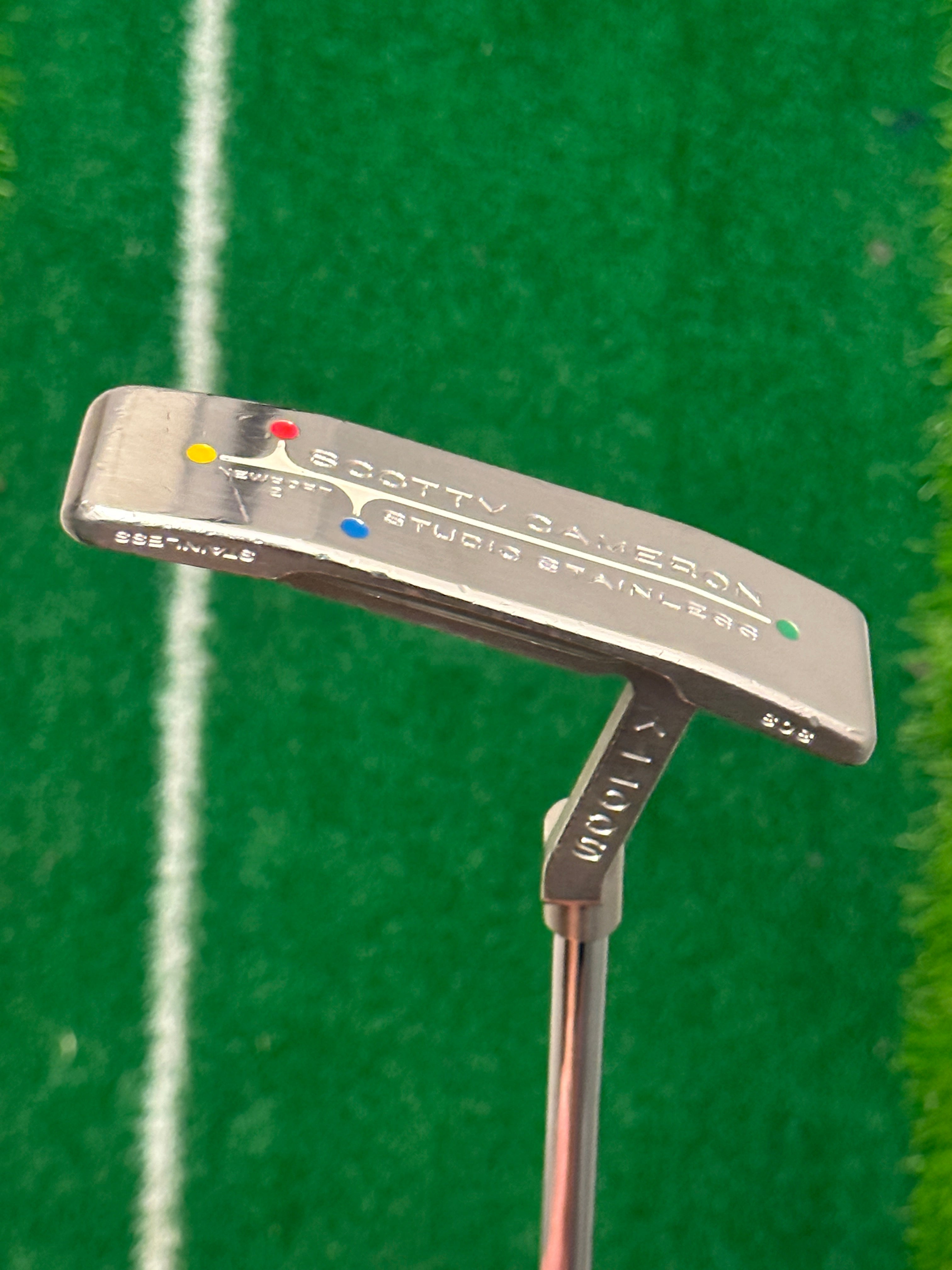 Scotty Cameron offers Studio Stainless Newport Putter